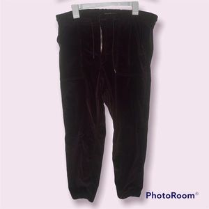 American Eagle High Waisted Corduroy Joggers 18